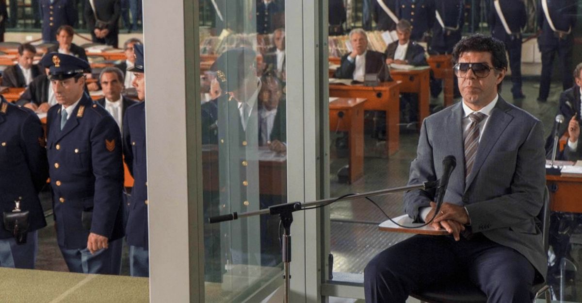 Escena 1 EL TRAIDOR DE LA MAFIA
